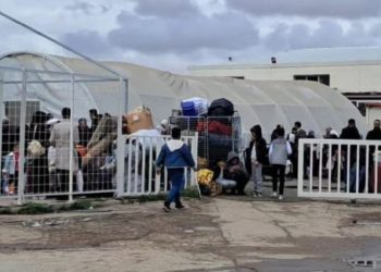 المعابر تغصّ بالسوريين العائدين طوعًا من تركيا إلى سورية