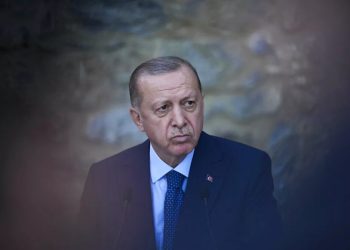 تركيا.. أردوغان يخسر 25% من ناخبيه