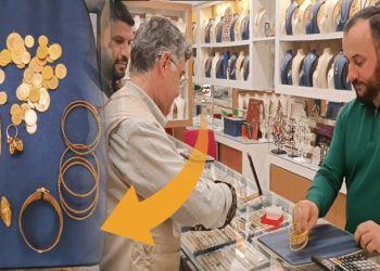 تركية تتبرع بذهب مهرها بقيمة 1 مليون و410 آلاف ليرة لصالح غزة