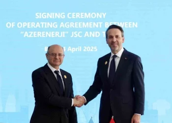 تركيا وأذربيجان توقعان اتفاقية تعاون في مجال الطاقة