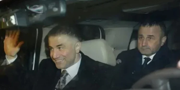 سادات بكر يعلق على مزاعم عودته إلى تركيا