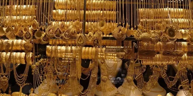 تركيا.. ينتحل صفة ضابط مخابرات ويحتال على تجار السوق المغطى