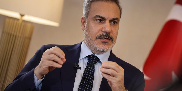 الخارجية التركية ترى أن روسيا وأوكرانيا تريدان وقفًا لإطلاق النار