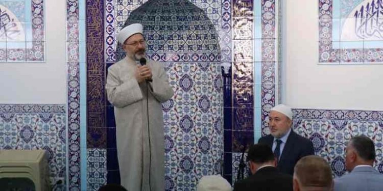 خطبة الجمعة في تركيا تثير الجدل