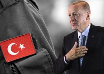 قانون جديد يمنح أردوغان صلاحيات فصل ضباط الجيش وترقيتهم