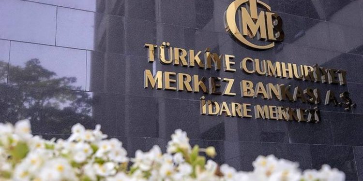 توقعات الاقتصاديين لسعر الفائدة في البنك المركزي التركي تتضح