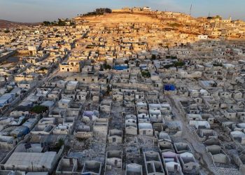 سوريا تحديات أمنية واقتصادية بعد 6 أشهر من عزل الأسد