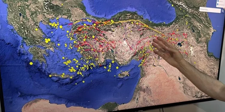 تحديد 30 صدعا زلزاليا في تركيا