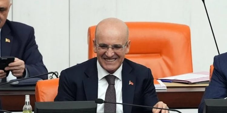 وزير مالية تركيا: التضخم عند أدنى مستوى منذ 3 سنوات