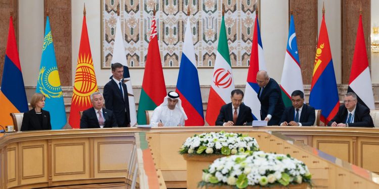 شراكة اقتصادية بين الإمارات والاتحاد الاقتصادي الأوراسي