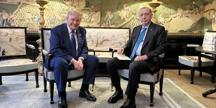 ماذا دار في أول لقاء بين أردوغان وترامب؟