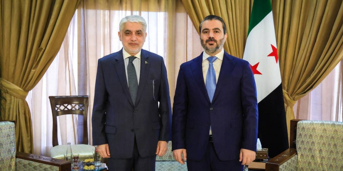 أول لقاء رسمي بين الإدارة السورية الجديدة وباكستان
