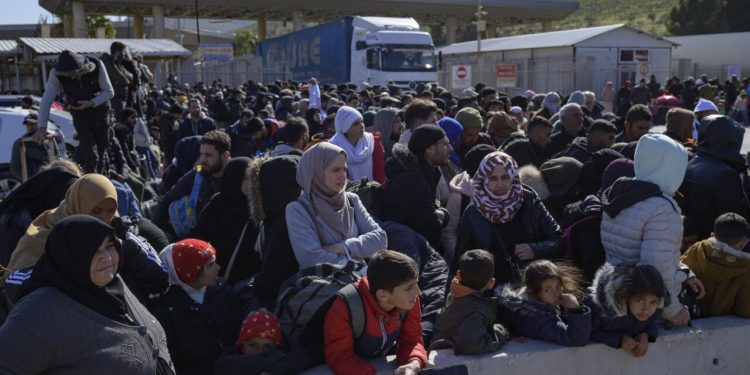 تركيا.. تراجع ملحوظ في أعداد السوريين بعد سقوط نظام الأسد