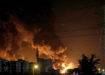 ما الأهداف الإسرائيلية من ضرب إيران؟ تعطيل البرنامج النووي أم إسقاط النظام؟