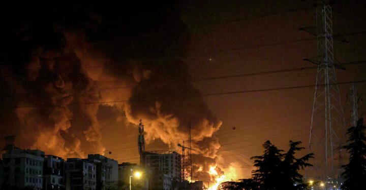 ما الأهداف الإسرائيلية من ضرب إيران؟ تعطيل البرنامج النووي أم إسقاط النظام؟