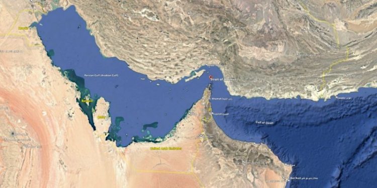 إغلاق مضيق هرمز .. ماذا قد يحدث إذا نفذت إيران تهديدها؟