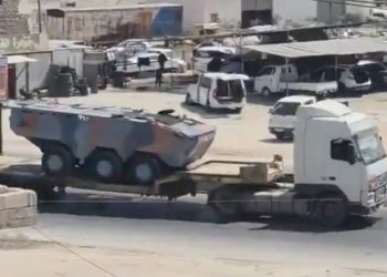 تركيا تبدأ تسليم سوريا ناقلات جند مدرعة