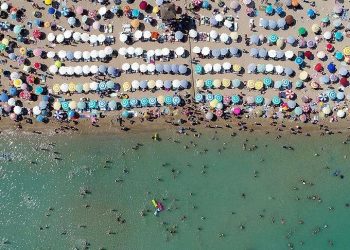 ما سر انخفاض أعداد السياح في تركيا؟