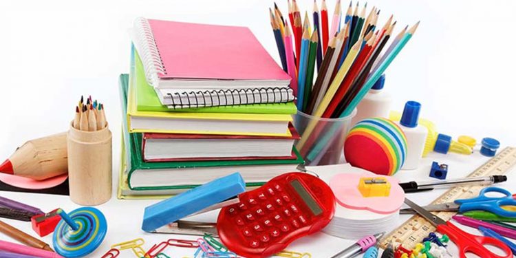 الأدوات المدرسية المعطرة قد تسبب الحساسية للأطففال