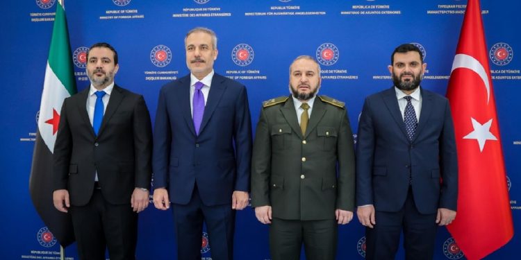 وزير الخارجية التركي: الوحدات الكردية بيادق لإسرائيل