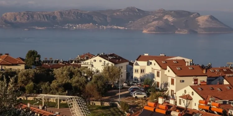 الأتراك يبدأون حياة جديدة في اليونان بفضل”التأشيرة الذهبية”