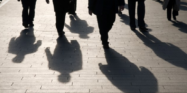 الحصيف مَن يتذكّر أنّ الأيام دُوَل