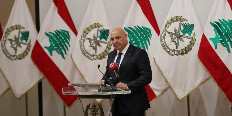 لبنان يكلف الجيش بوضع خطة لحصر السلاح بيد الدولة