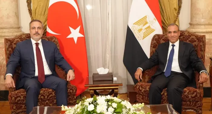 وزيرا خارجية مصر وتركيا يناقشان الكارثة الإنسانية في غزة
