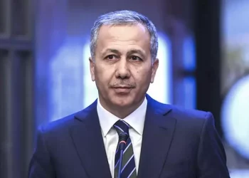 وزير الداخلية التركي يهدد “الشعب الجمهوري” بإجراءات حازمة!