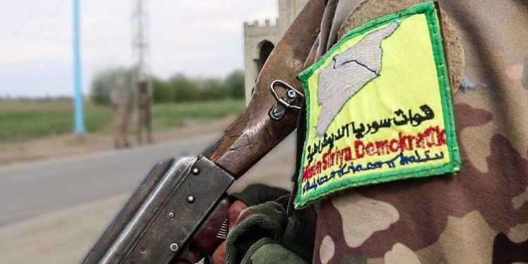 قسد تعتقل زعيم في داعش شرق سوريا