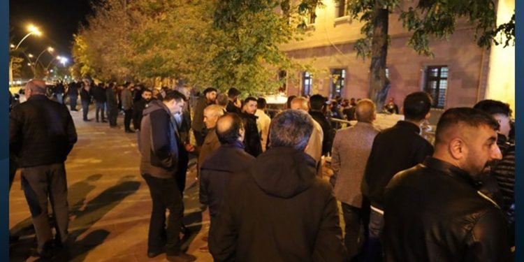 تركيا.. أحكام بالسجن 177 عامًا على 10 سياسيين أكراد!