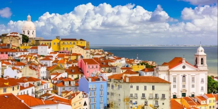 البرتغال تفتح أبوابها للمهاجرين عبر تأشيرة D7