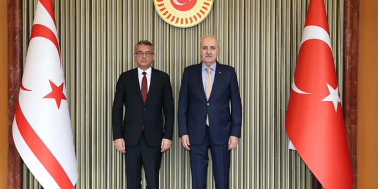 رئيس البرلمان التركي يستقبل رئيس جمهورية شمال قبرص التركية