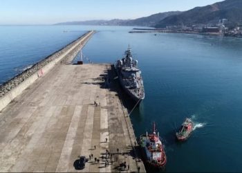 تركيا تملأ الفراغ الاستراتيجي بقاعدة بحرية في سورميني شرق البحر الأسود