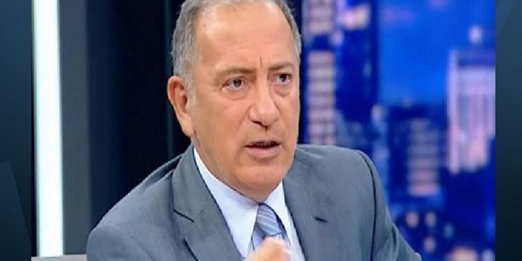 الحكم بالحبس على صحفي تركي 4 أعوام بتهمة “تهديد أردوغان”