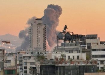 إسرائيل تستعد لتكثيف الغارات على جنوب لبنان