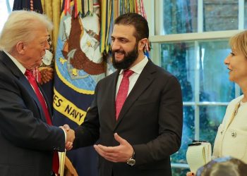 ترامب يسأل الشرع عن “عدد زوجاته”!