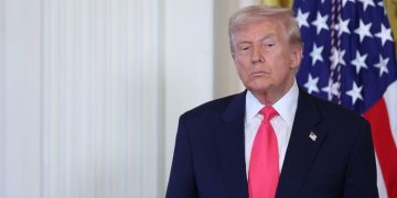 مكونة من 28 نقطة.. تفاصيل خطة ترامب بشأن أوكرانيا