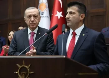 صدام حاد مع المعارضة في البرلمان بسبب تشبيه أردوغان بأتاتورك