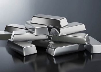 الفضة تواصل ارتفاعها القياسي