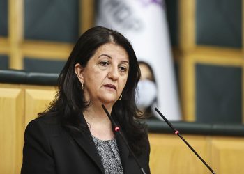 برفين بولدان: أوجلان يحذر من تسييس ملف سوريا ويطالب بالحوار