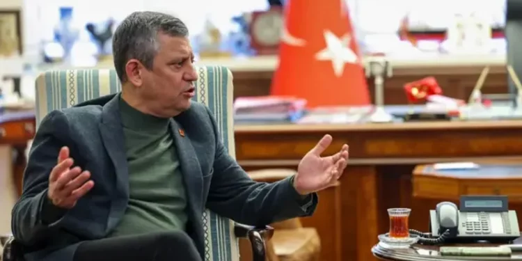 زعيم المعارضة التركية: إمام أوغلو ليس وحيداً ومنصور يافاش ليس “بديلاً”