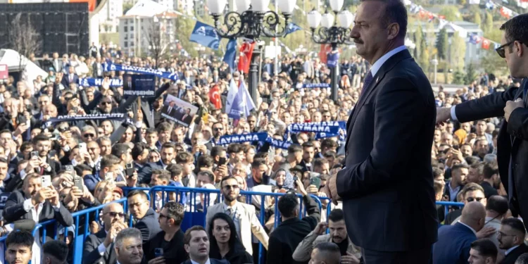 تركيا.. “حزب المفتاح” يتجاوز عتبة 100 ألف عضو