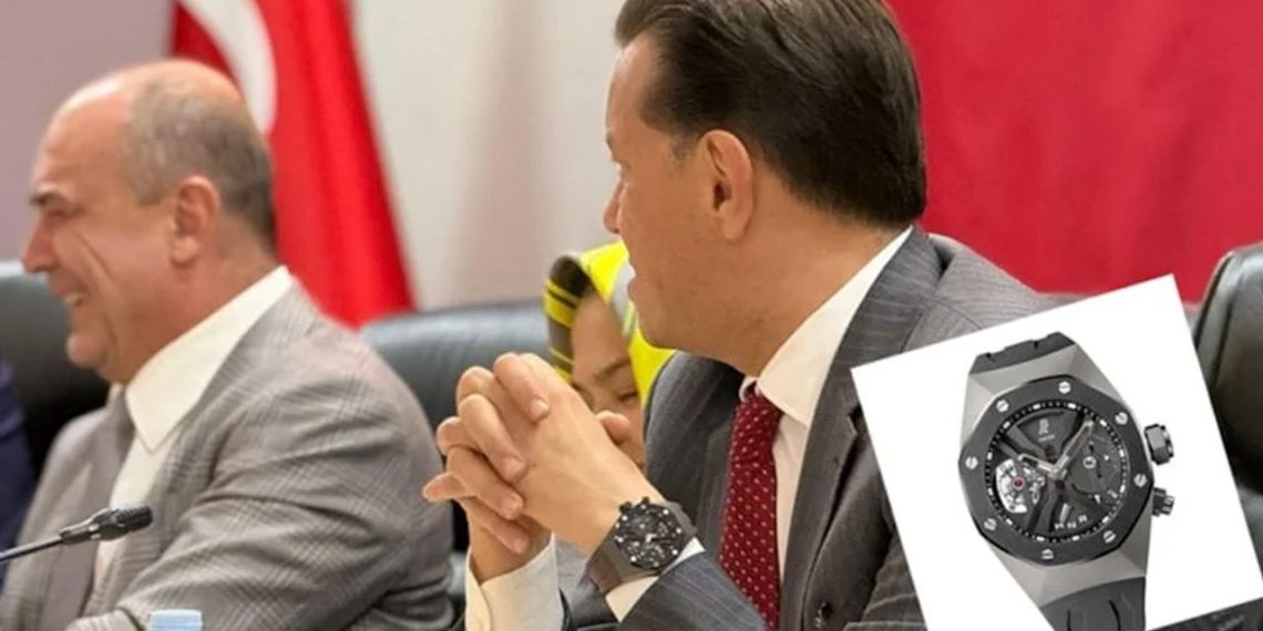 تركيا.. ساعات نواب حزب أردوغان الفاخرة تلفت الانتباه