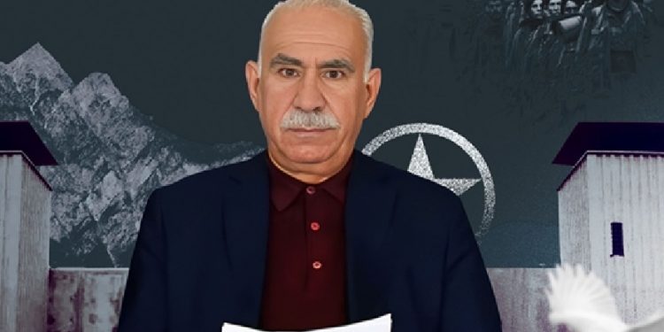 أوجلان يطالب تركيا بالتوسط بين الأكراد وحكومة دمشق