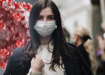 إسبانيا تعود لارتداء الكمامات والعمل من المنزل