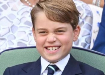 الأمير جورج يوجه “تحذيرًا” لزملائه في المدرسة