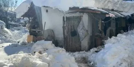 تركيا.. مسنة تتجمد في حديقة منزلها!