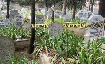 العثور على جنين مدفون داخل كيس بلاستيكي في مقبرة ببورصة