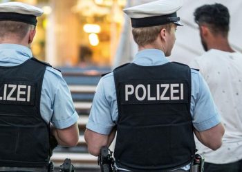 ألمانيا تضاعف عمليات ترحيل اللاجئين إلى تركيا خلال عام 2025